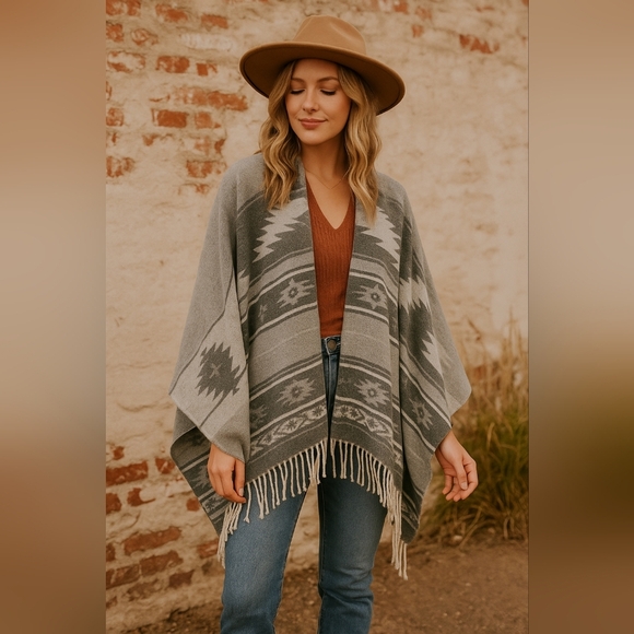 NWT Grey Aztec Southwestern Indian Blanket Style Shawl Wrap Boho Western - Picture 1 of 5